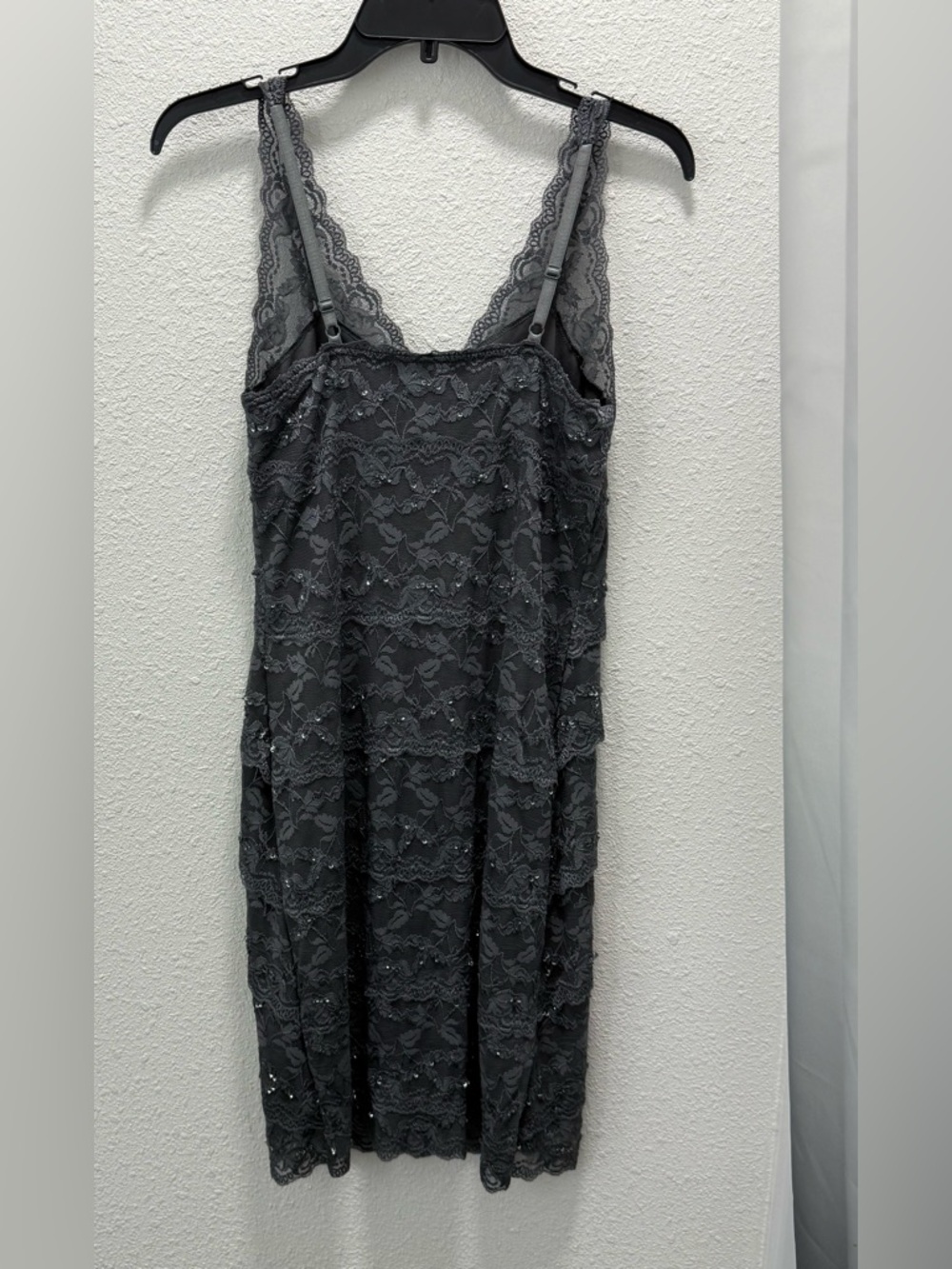 Marina Gray Spaghetti Straps Lace v-neckline Dress Sz(4) - Picture 2 of 6